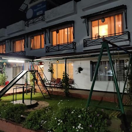 Sapphire Grand Ooty Hotel Bagian luar foto