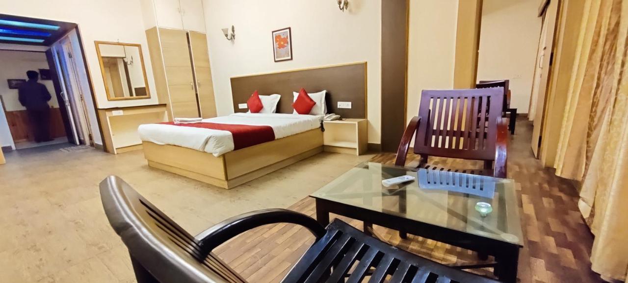 Sapphire Grand Ooty Hotel Bagian luar foto