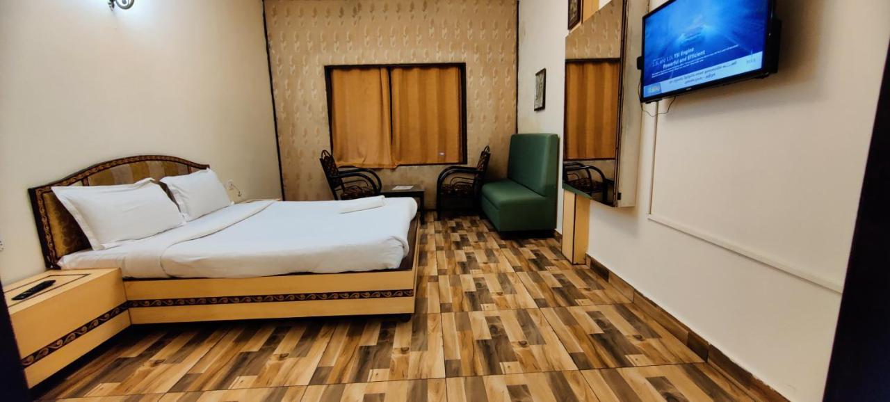 Sapphire Grand Ooty Hotel Bagian luar foto