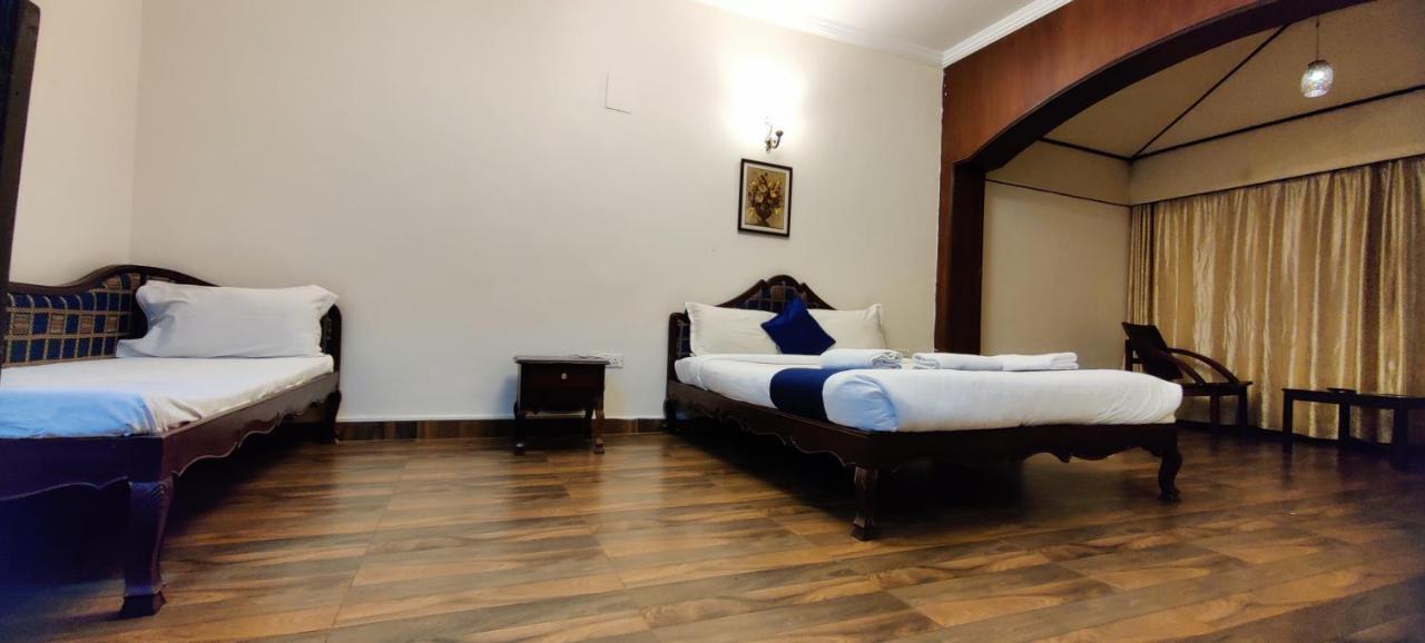 Sapphire Grand Ooty Hotel Bagian luar foto