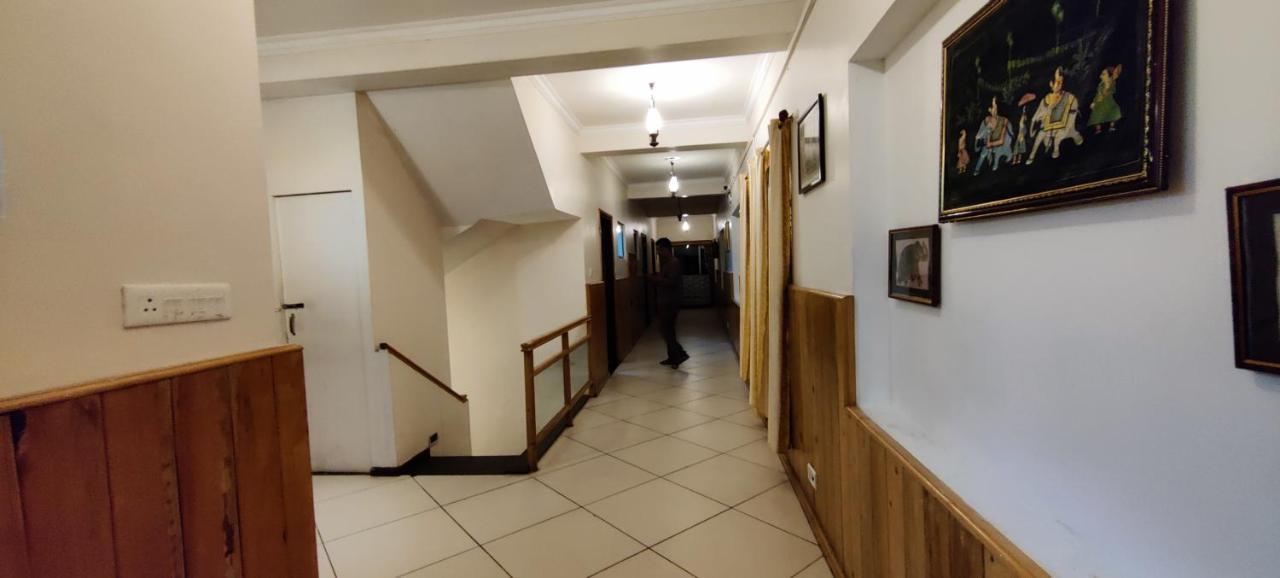 Sapphire Grand Ooty Hotel Bagian luar foto
