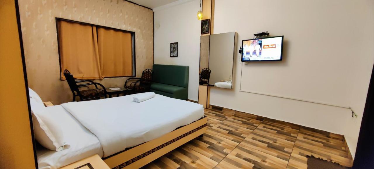 Sapphire Grand Ooty Hotel Bagian luar foto