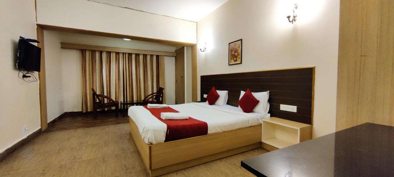 Sapphire Grand Ooty Hotel Bagian luar foto