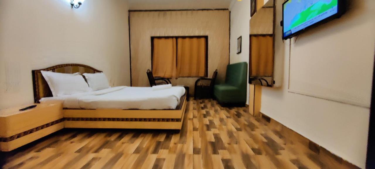 Sapphire Grand Ooty Hotel Bagian luar foto