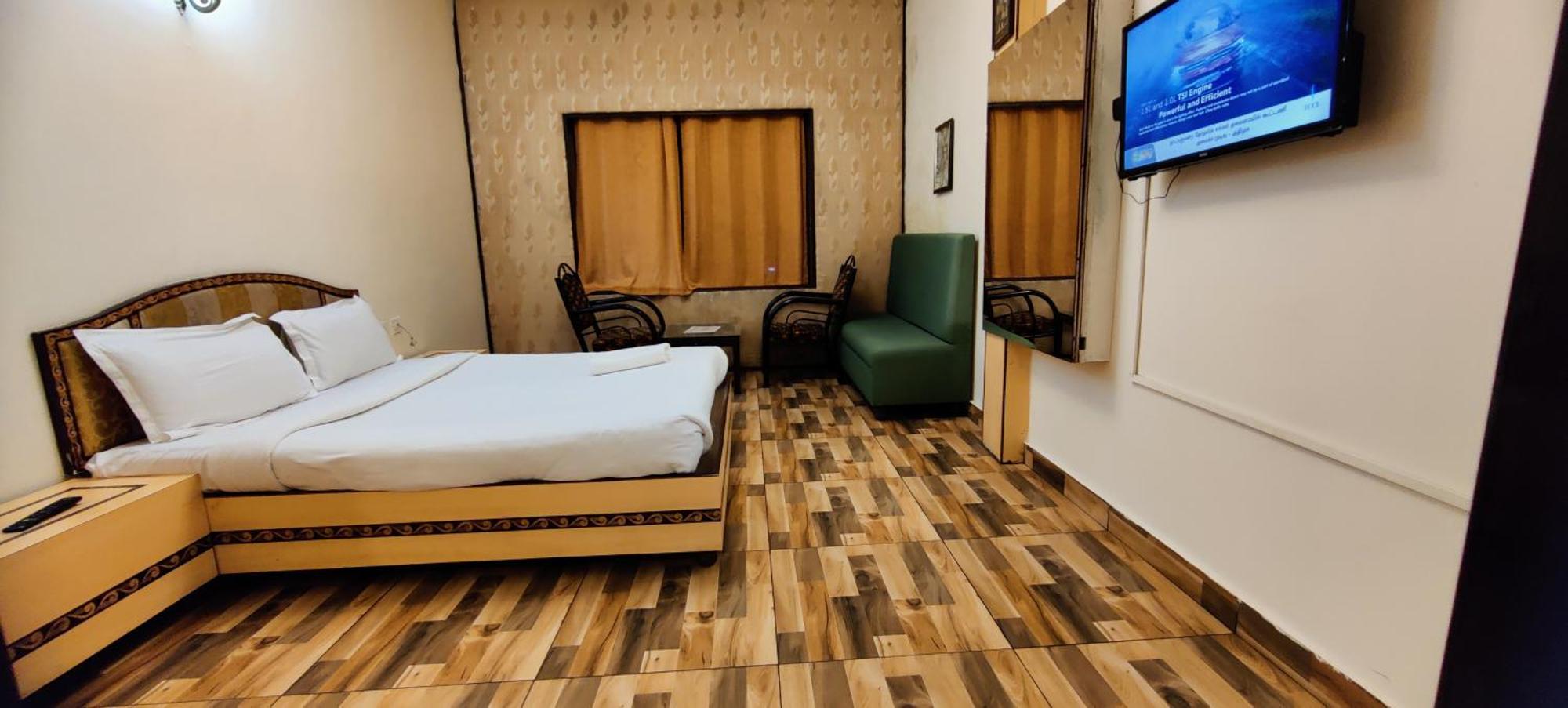 Sapphire Grand Ooty Hotel Bagian luar foto