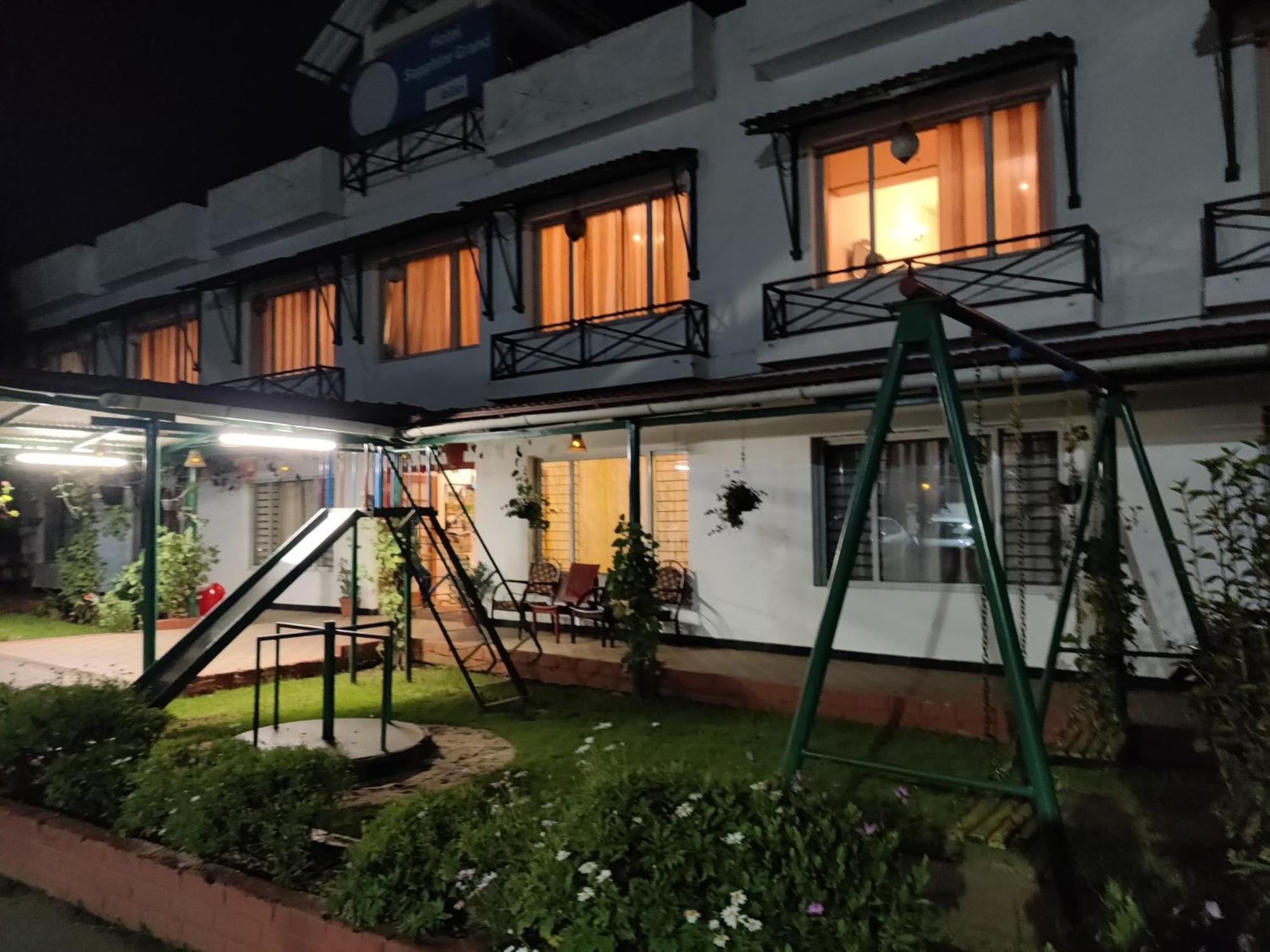 Sapphire Grand Ooty Hotel Bagian luar foto